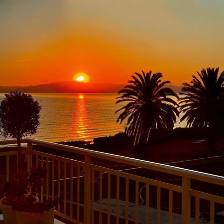 Beach Front Casa Elena 하니오티 외부 사진